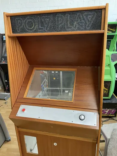 Poly-Play Automat